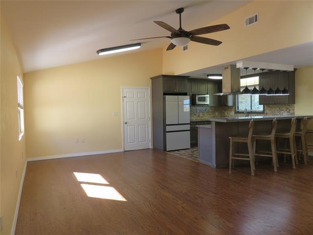 Building Photo - 3714 Deaver Rd