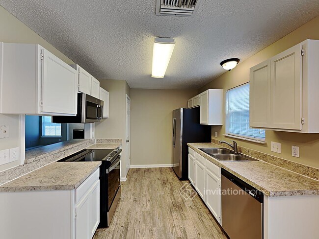 Building Photo - 12565 Goldberry Ct