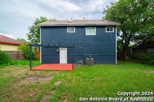Building Photo - 609 Meadow Gate