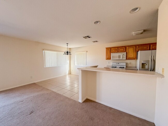 Building Photo - 29 Palms Home