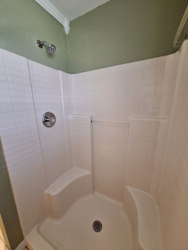 Building Photo - "Charming 3-Bed, 2-Bath Retreat on Lychee Court in Punta Gorda – Your Perfect 1,224 Sq Ft Getaway!"