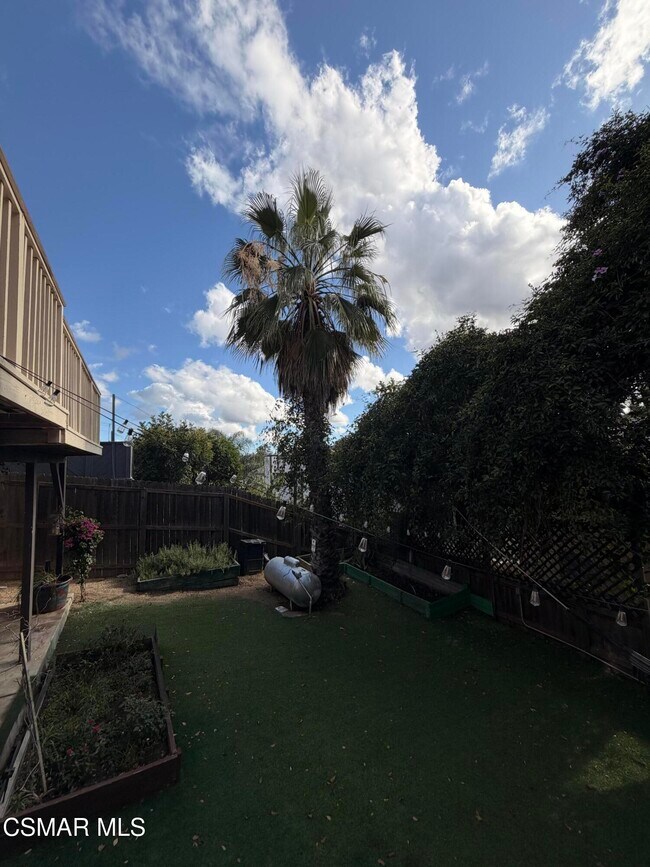 Building Photo - 9251 Notre Dame Ave