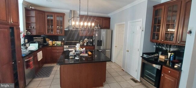 Building Photo - 121 Apple Blossom Way