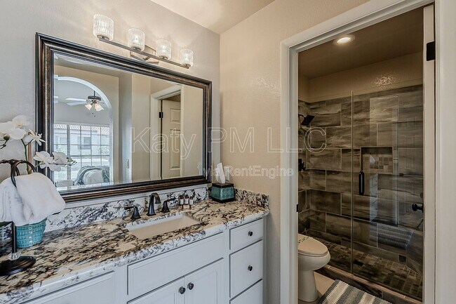 Building Photo - 9707 E Mountain View Rd