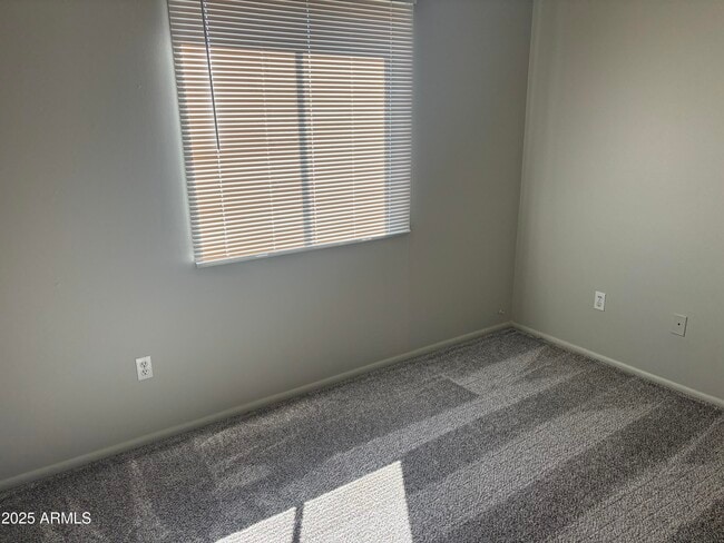 Building Photo - 13631 N 35th St