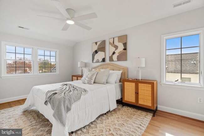 Building Photo - 2426 N Powhatan St