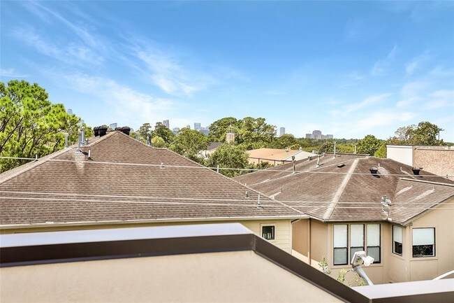 Building Photo - 6617 Minola St
