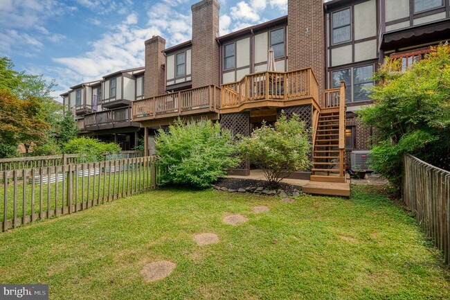 Building Photo - 27 Faraday Dr