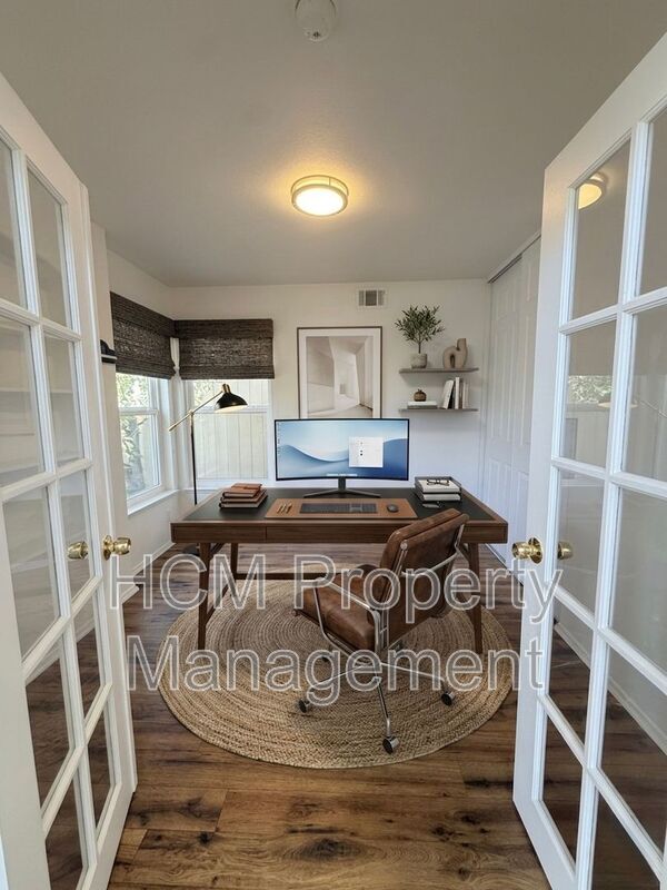 Building Photo - 20 Tumbleweed St