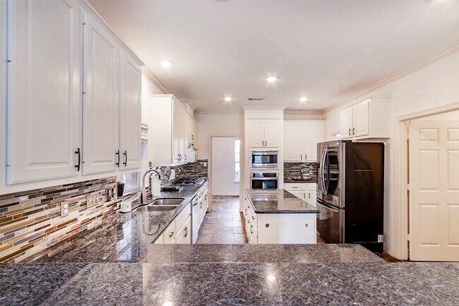 Building Photo - 3204 Canvasback St