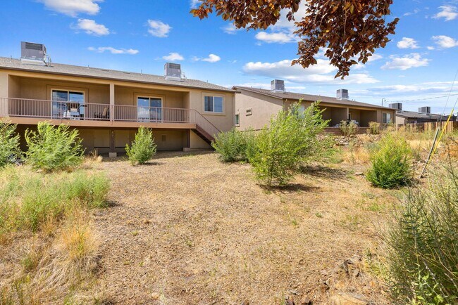 Building Photo - 4441 N Miner Rd
