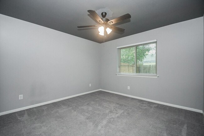 Building Photo - 2707 Millers Falls Ct