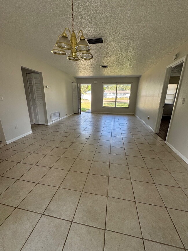 Building Photo - Adorable 2 Bedroom 2 Bath home in St. Augu...
