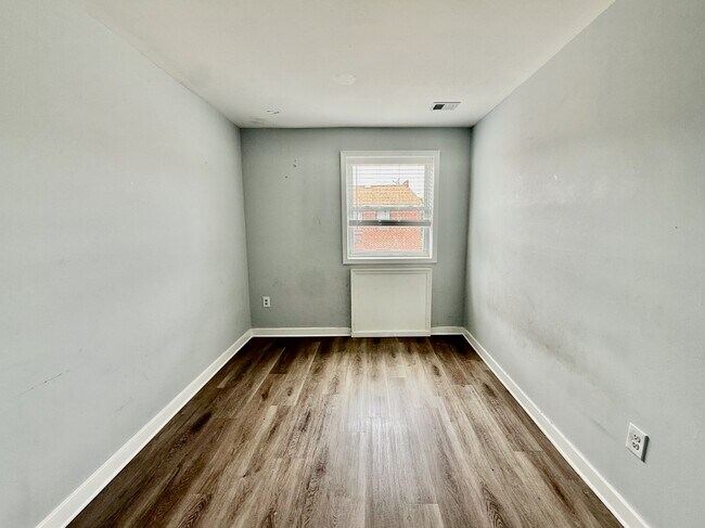 Building Photo - 7011 Lindbergh Blvd.