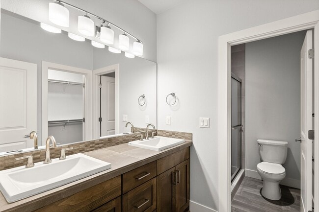 Building Photo - Stunning Single-Level 3-Bedroom, 2-Bath Home in Annand Heights