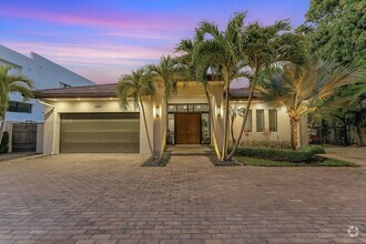Building Photo - 2307 Castilla Isle