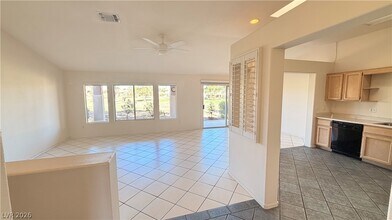 Building Photo - 2066 Poppywood Ave
