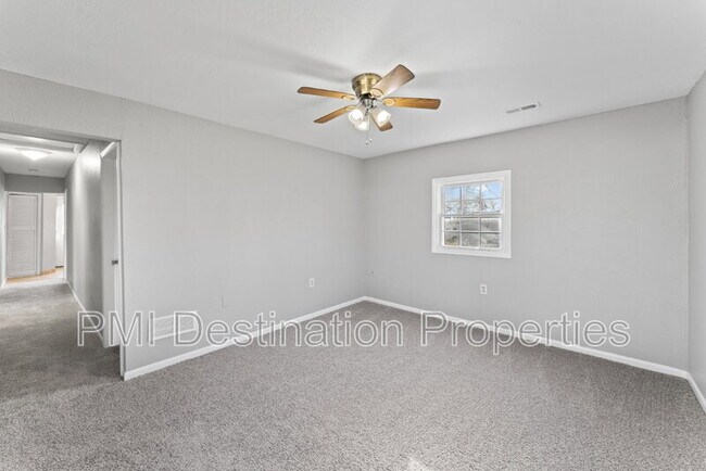 Building Photo - 304 Beech St