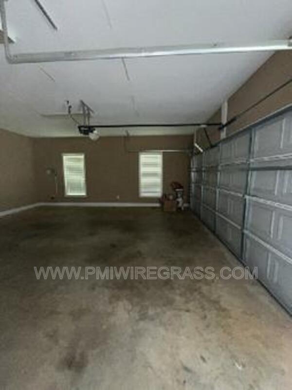 Building Photo - 233 County Rd 165