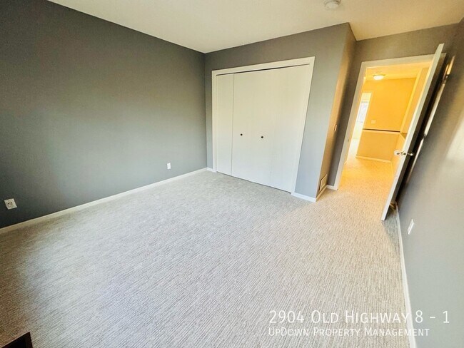 Building Photo - 2904 Old Hwy 8