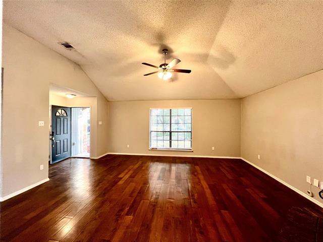 Building Photo - 7155 Penshire Dr