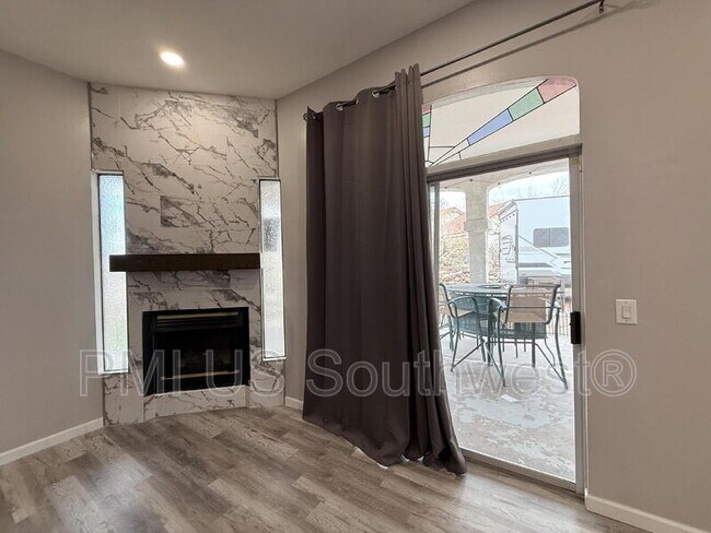 Building Photo - 3443 Sunbonnet Dr