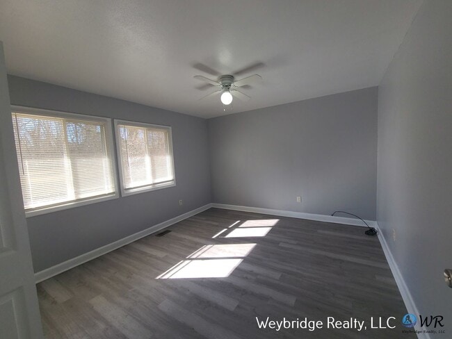 Building Photo - Charming 3-Bedroom Ranch with Private Yard & Garage in Northbrook/Colerain Township