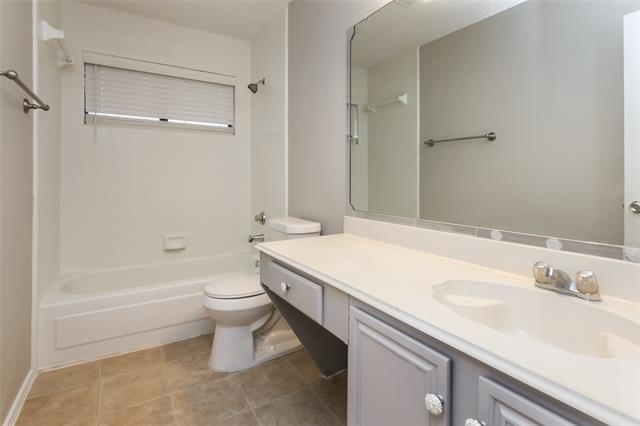 Building Photo - 7401 Aberdeen Dr