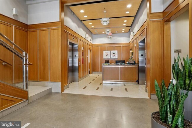 Building Photo - 1133 14th St NW