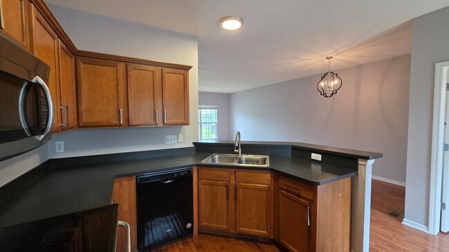 Building Photo - 1547 Cass Lake Rd