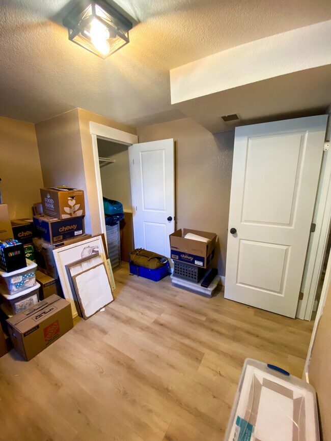 Building Photo - 214 Douglas Fir Ave