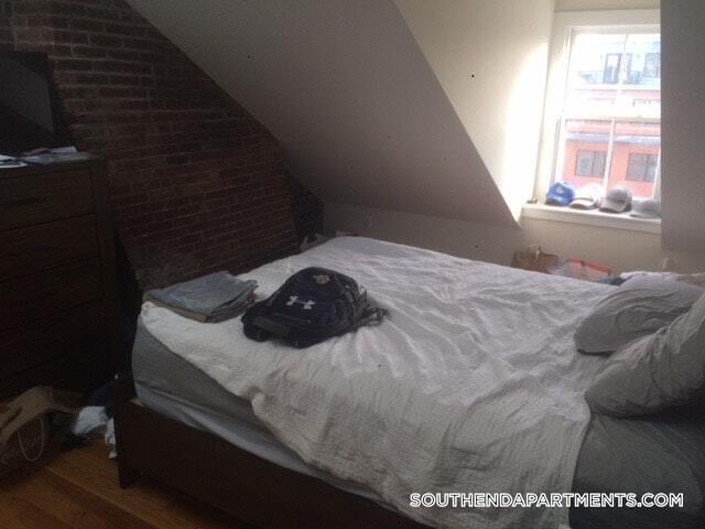 Building Photo - 656 Massachusetts Ave