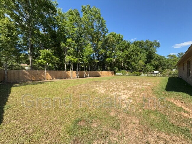 Building Photo - 4090 Charles Cir