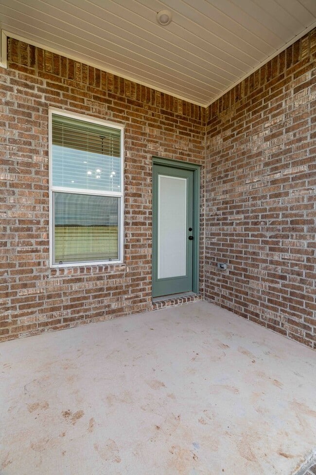 Building Photo - Brand-New Luxurious 4 Bedroom in Bentonville!  FENCE INCLUDED!