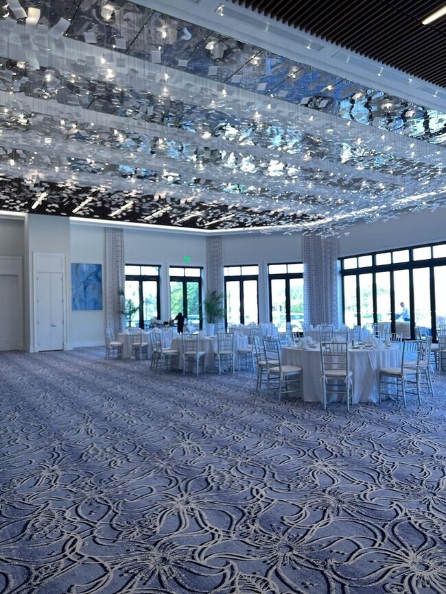 Building Photo - 6675 NW 25th Way