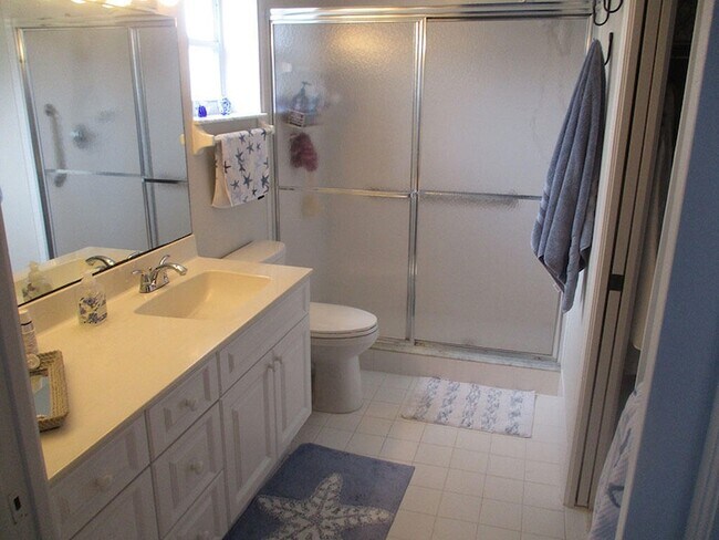 Building Photo - 740 Lake Orchid Cir
