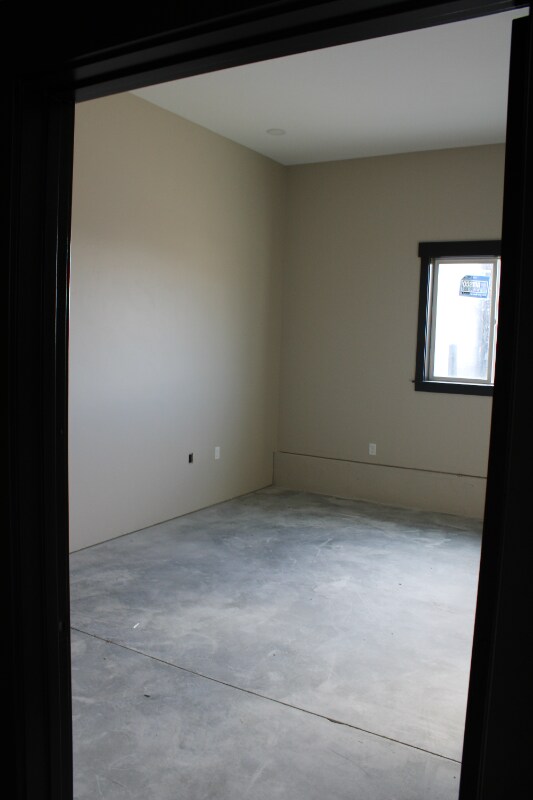 Building Photo - 61A W 465 N