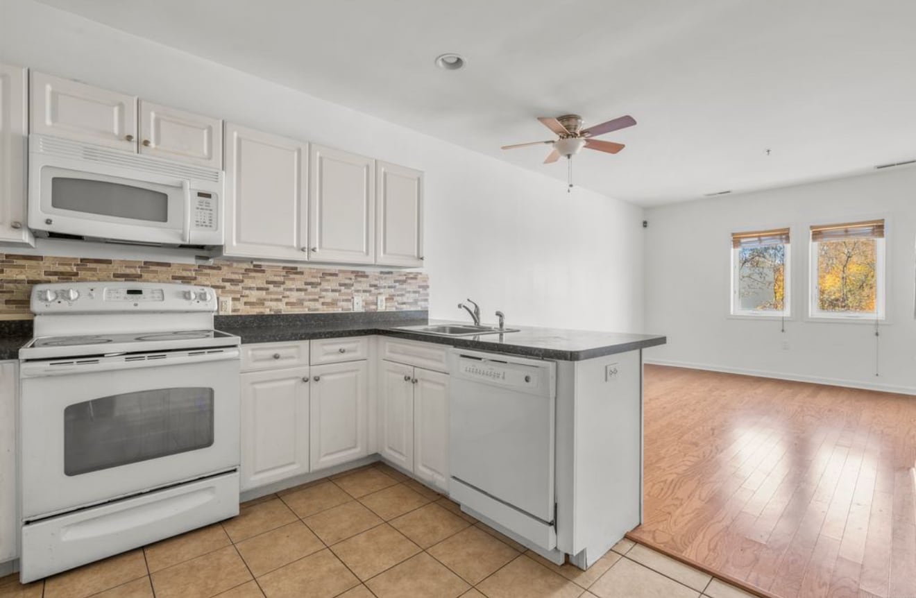 Building Photo - 2660 North Ave