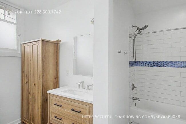 Building Photo - 129 Fayard St