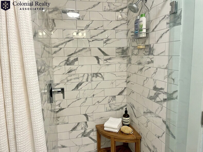 Building Photo - 95 Church St