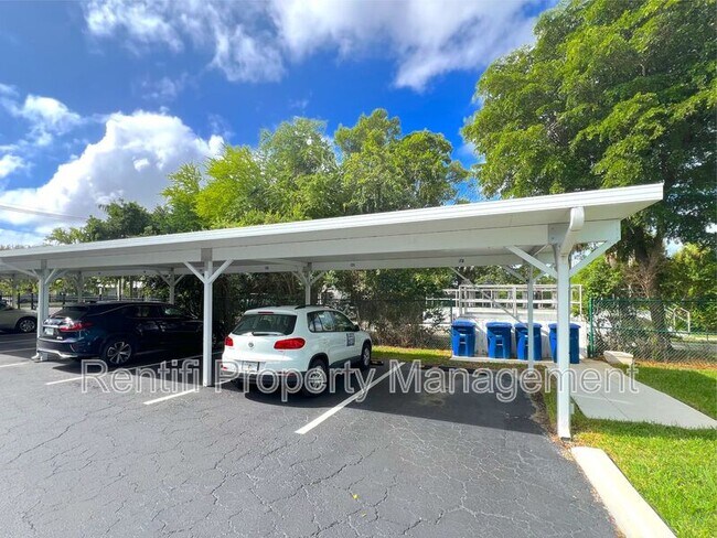 Building Photo - 2711 First Street