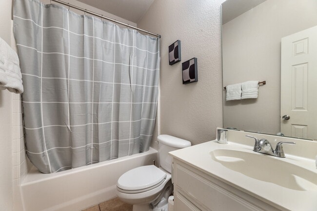 Building Photo - 12044 Ringtail Dr