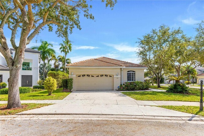 Building Photo - 1102 Camellia Cir