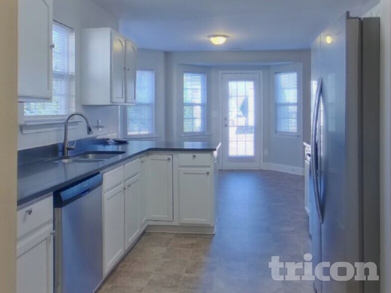 Building Photo - 2363 Wexford Way