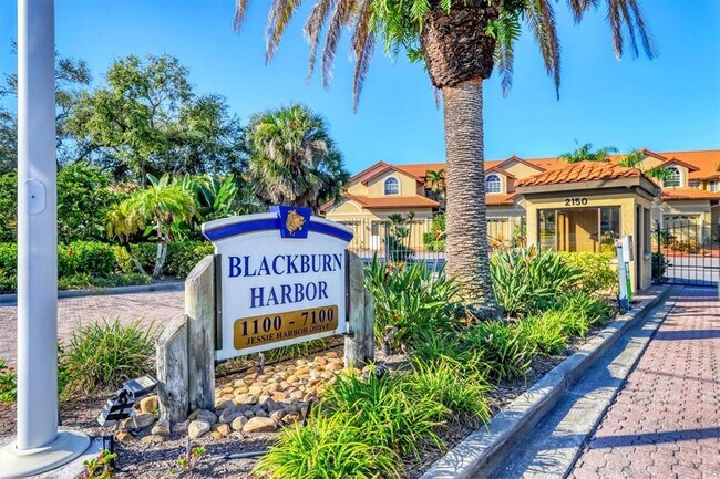 Building Photo - 2313 Jessie Harbor Dr