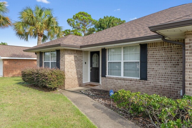 Building Photo - 7613 Marthas Way