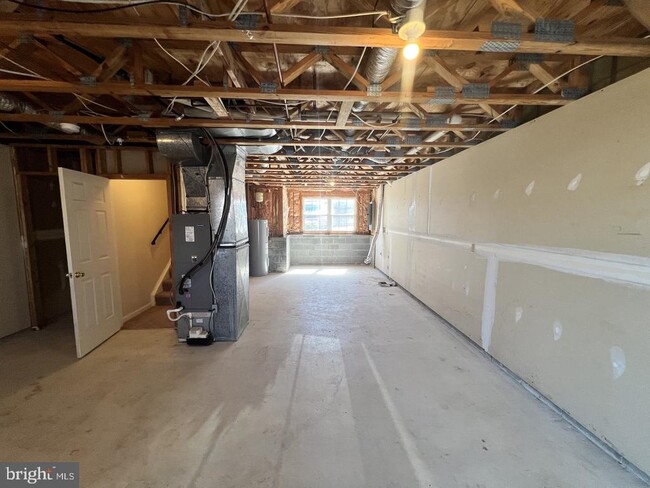Building Photo - 3789 Harbor Rd