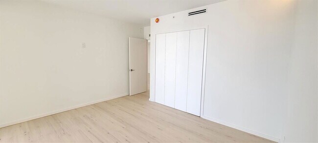 Building Photo - 19355 Turnberry Way