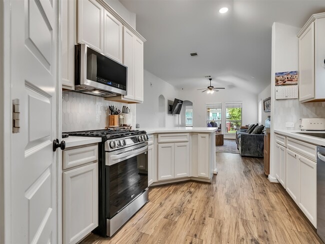 Building Photo - 4827 Ladona Ct