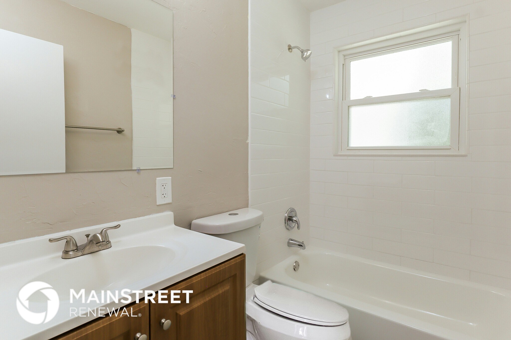 Building Photo - 11649 Cape Horn Ave